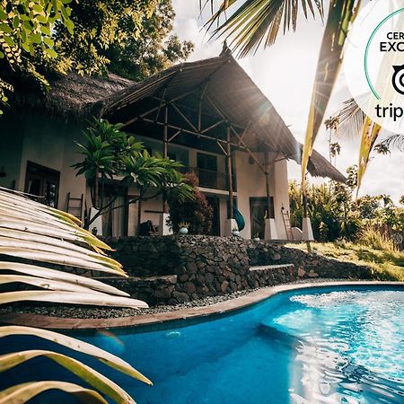 Hôtel Batu Bambu à Kuta  Extérieur photo