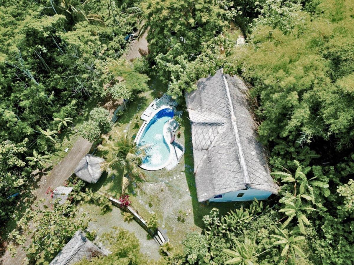 Hôtel Batu Bambu à Kuta  Extérieur photo