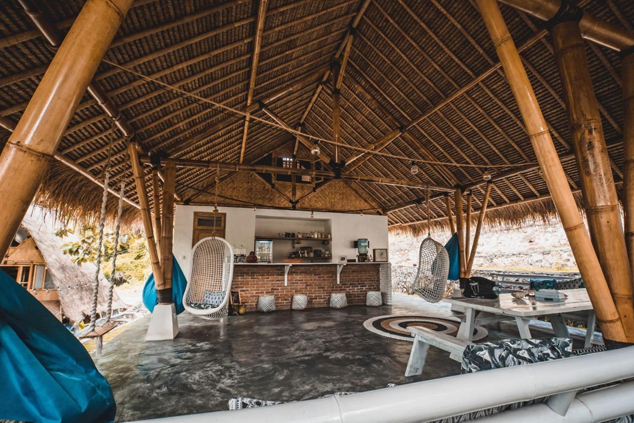 Hôtel Batu Bambu à Kuta  Extérieur photo