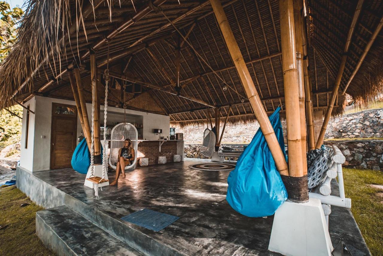 Hôtel Batu Bambu à Kuta  Extérieur photo